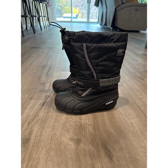 Sorel Kids' Flurry Waterproof Winter Boot Youth Size 2 - Picture 1 of 8